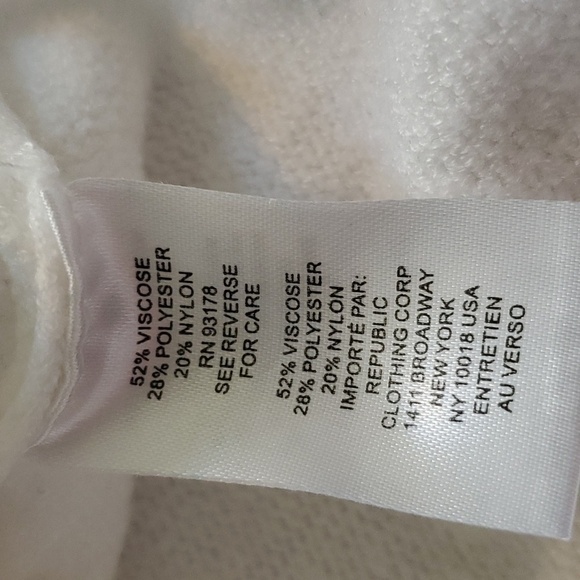 Tahari- White crew neck Sweater Dropped Shoulder Hi- lo Neutral Staple Sz.Large - Picture 6 of 6